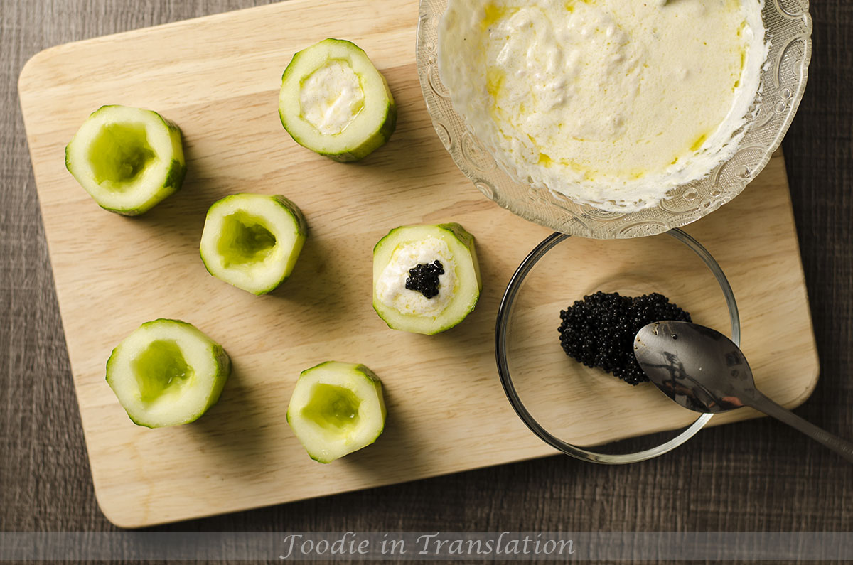 Amuse bouche de concombre avec crème de thon et oeufs de lompes_step2