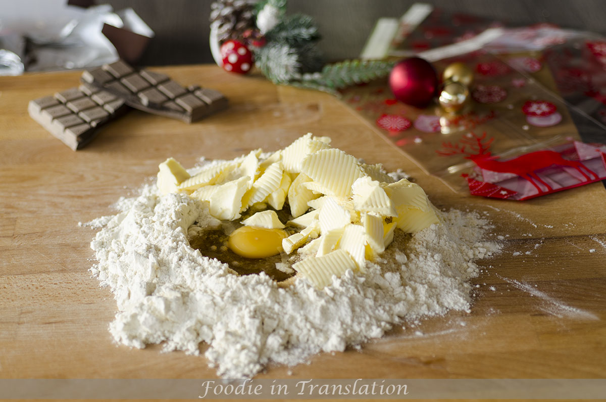 Chocolate horseshoe biscuits_step1